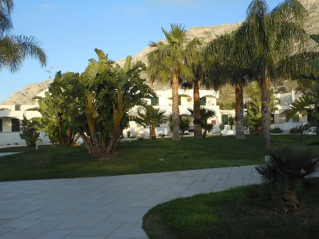 Appartament In Residence Le Palme Isola delle Femmine 0*,  Italia